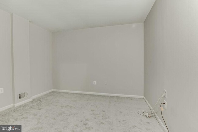 Foto del edificio - 2866 Yarn Ct