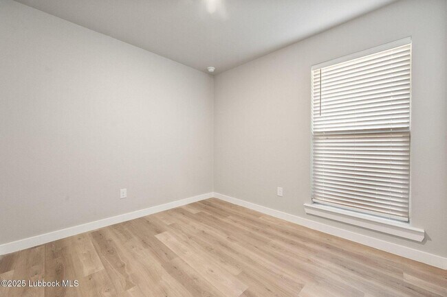Foto del edificio - 505 E 21st St