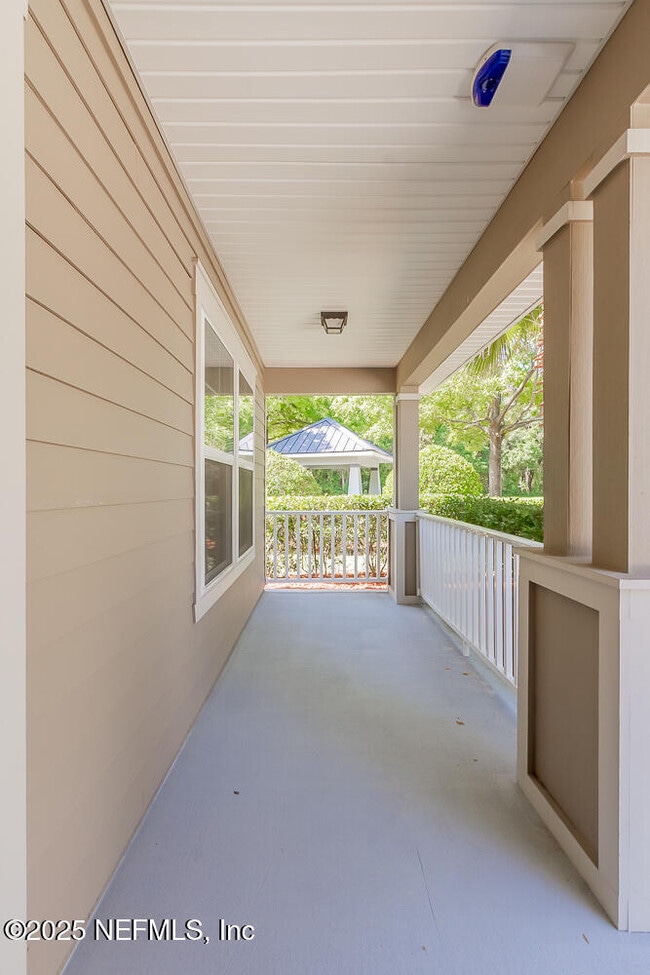 Foto del edificio - 16326 Hunters Hollow Trail