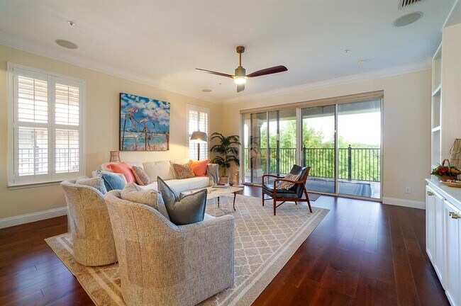 Building Photo - 913 Lotus Vista Dr