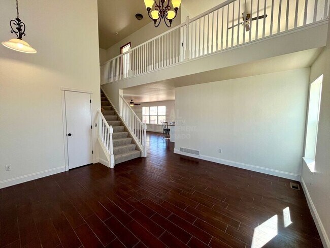 Foto del edificio - 3121 Poughkeepsie Dr