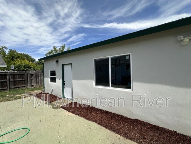 Foto del edificio - 5403 Martin Luther King Jr Blvd