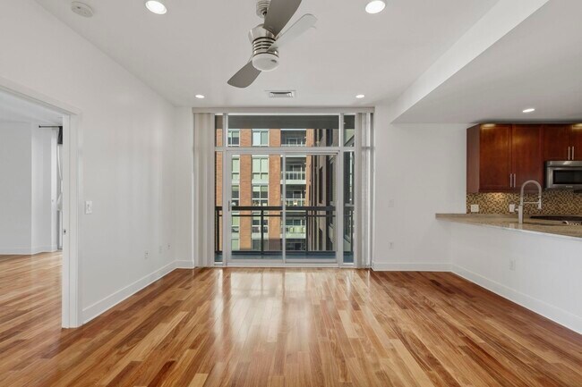 Foto del edificio - 201 Marin Blvd
