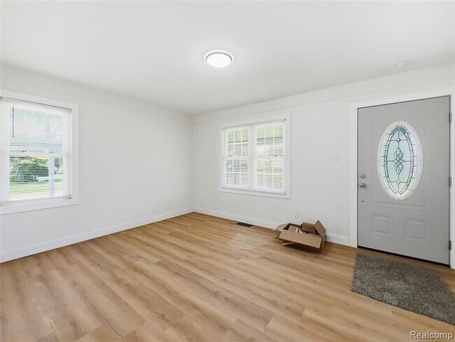 Foto del edificio - 18410 Tranquil St