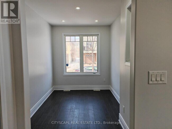 Building Photo - 228 Slingsby Landing