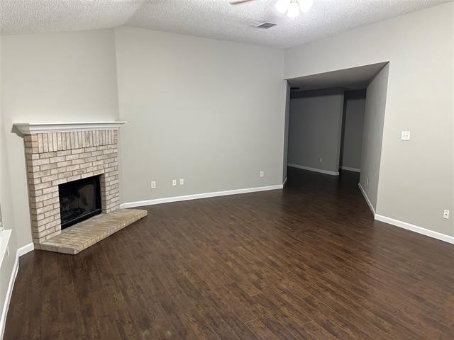 Foto del edificio - 9328 Goldenview Dr