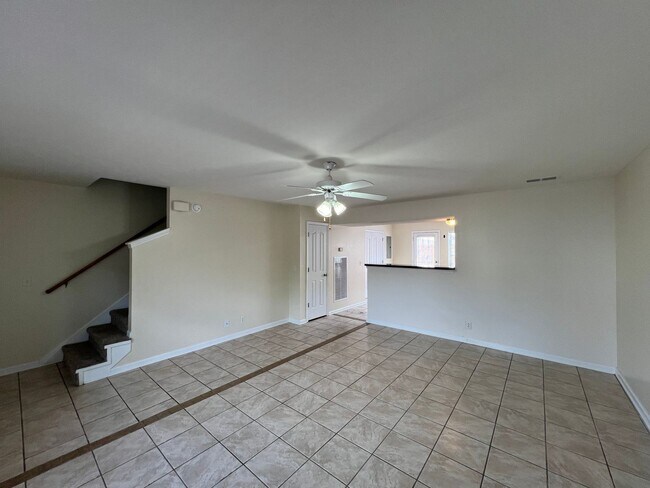 Foto del edificio - Spacious 2 Bedroom 2 Bath Townhome in Murf...