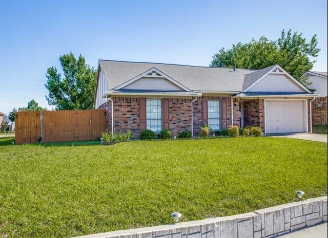 Frontyard view - 5005 Brookview Dr