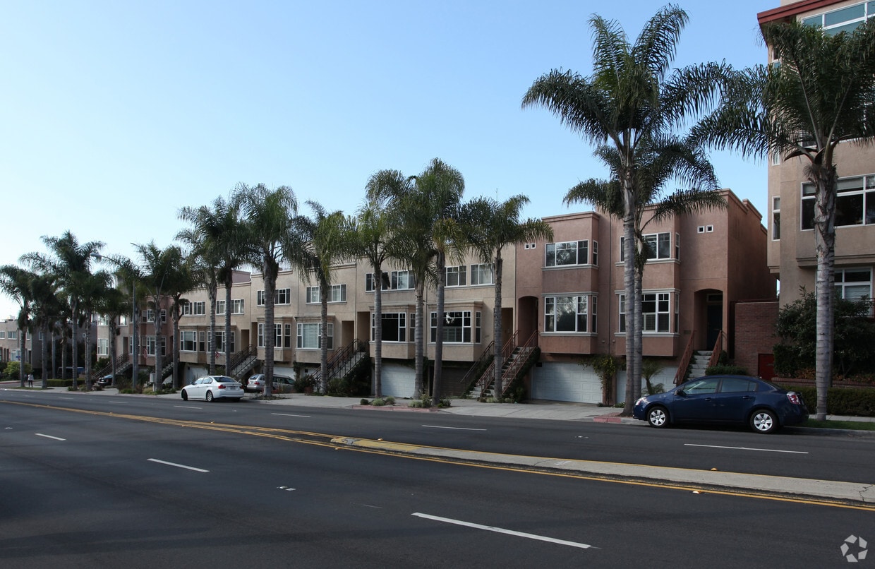 Foto del edificio - 2210-2270 6th Ave