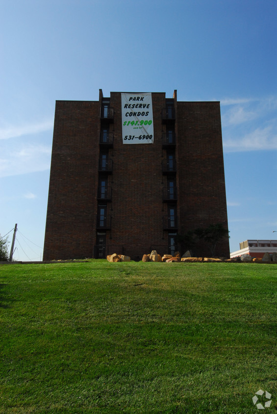 Building Photo - 2933 Baltimore Ave