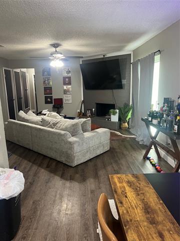 Foto del edificio - 5604 Burton Ave