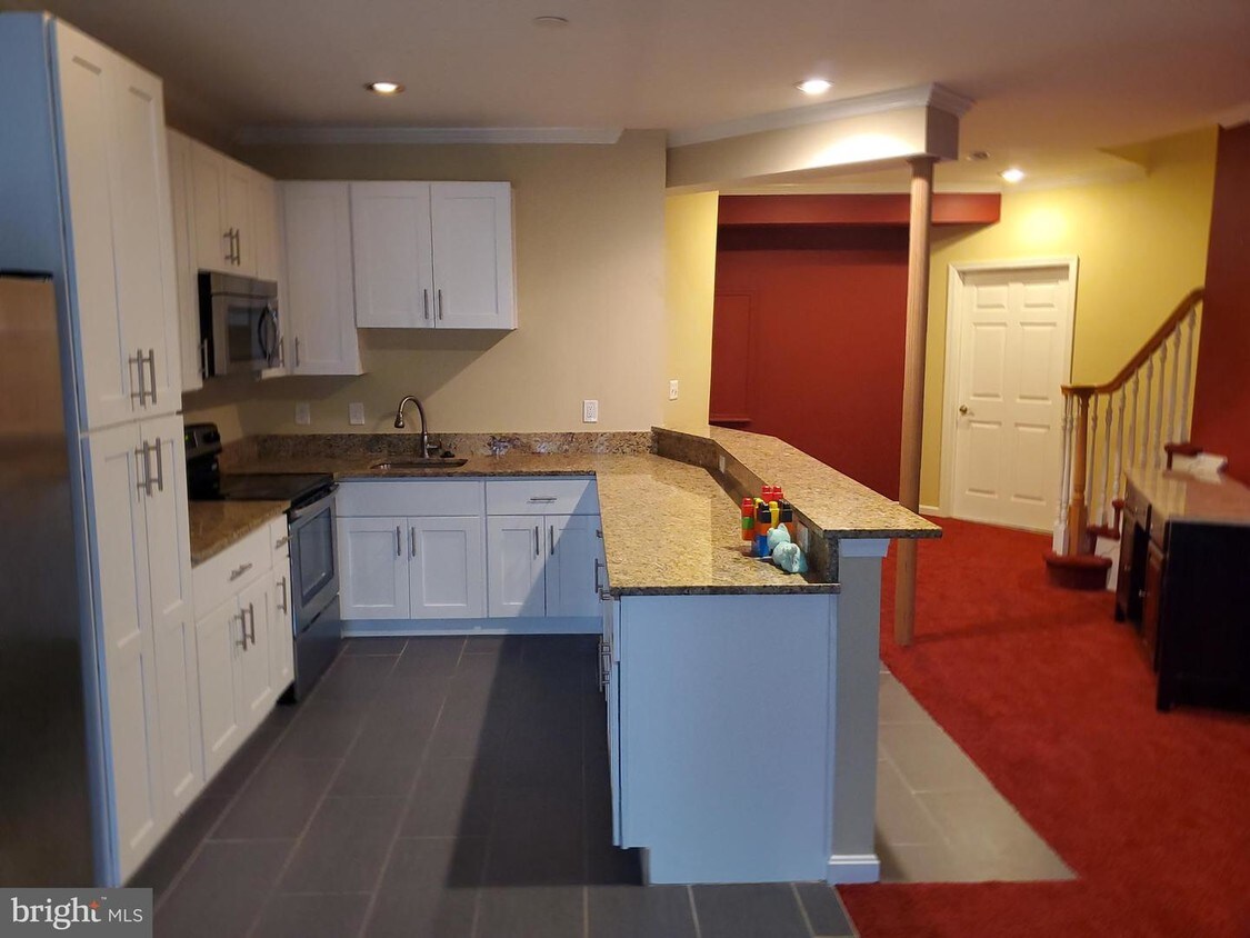 Foto principal - 9046 Galvin Ln
