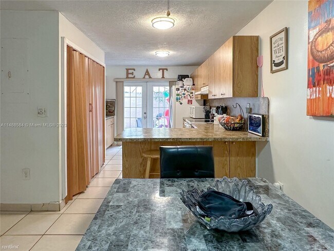 Foto del edificio - 4 br, 3.5 bath House - 12320 SW 18th Ter
