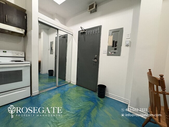 Building Photo - All-Inclusive 3-Bedroom Apartment in Downtown St. Catharines
