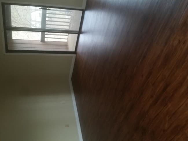 Foto del edificio - 102 Cedar Lake Trl