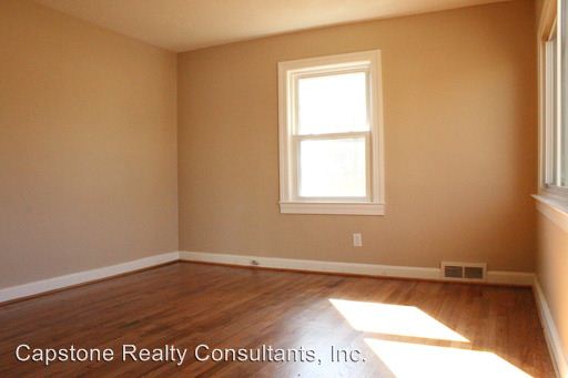 Building Photo - 133 S Gordon Dr