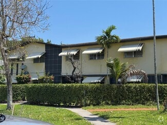 Building Photo - 17051 NE 23rd Ave