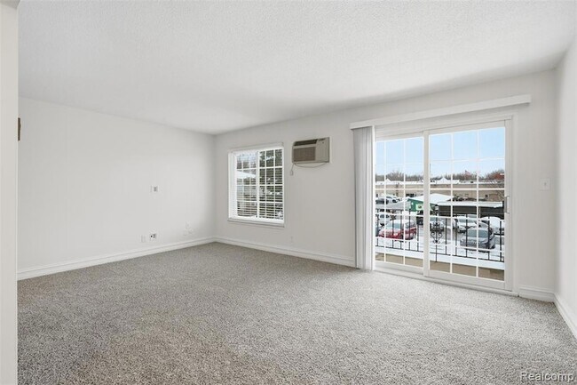 Foto del edificio - 8188 24 Mile Rd