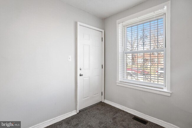 Foto del edificio - 92 Galveston Pl SW