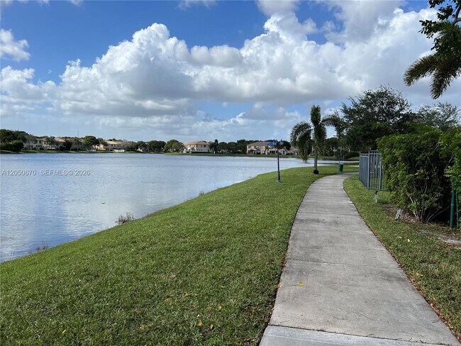 Foto del edificio - 4600 SW 160th Ave
