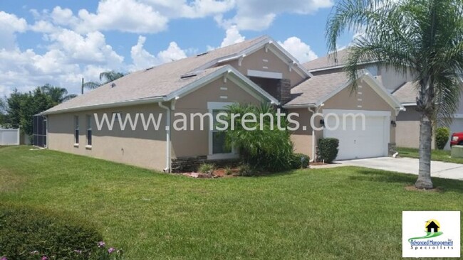 Foto del edificio - Spacious 4/3 Pool home in Davenport