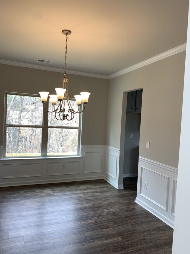 Building Photo - 4BR Single Family Home in Canton!