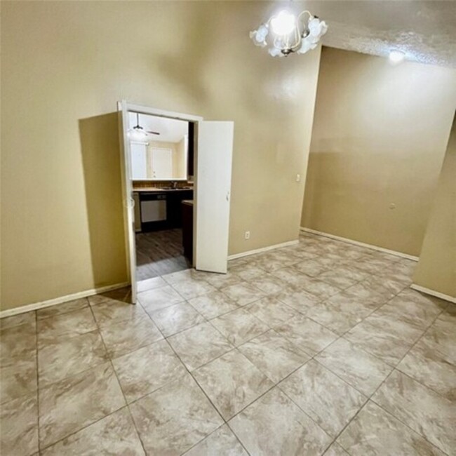 Foto del edificio - 3830 Westheimer Pl Dr