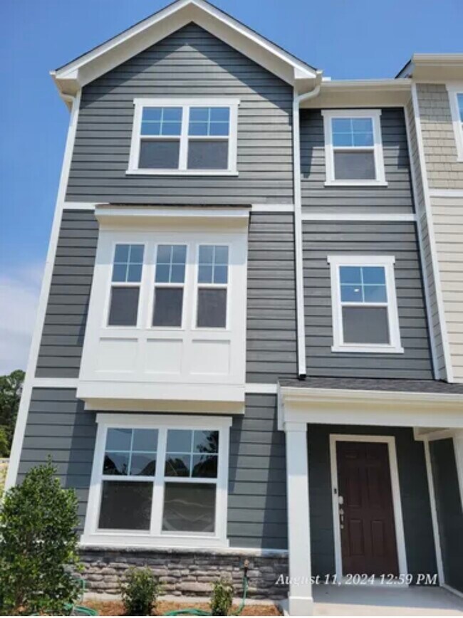 Building Photo - 400 Carolina Springs Blvd