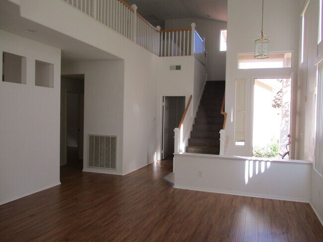 Building Photo - Desirable & spacious Sabre Springs 5 bedroom 3 bath 2 story home!