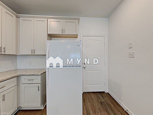 Building Photo - 3 br, 2.5 bath House - 107 Dartmouth Ave