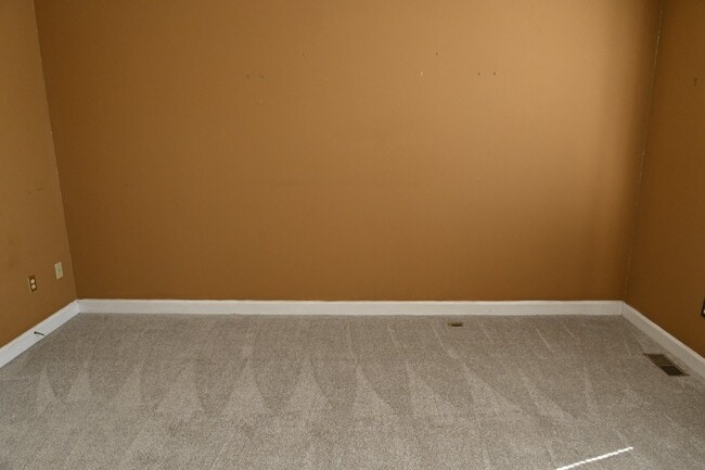 Building Photo - 5206 Bamburg Ct
