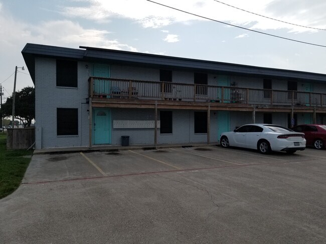 Building Photo - 2026 Waldron Rd
