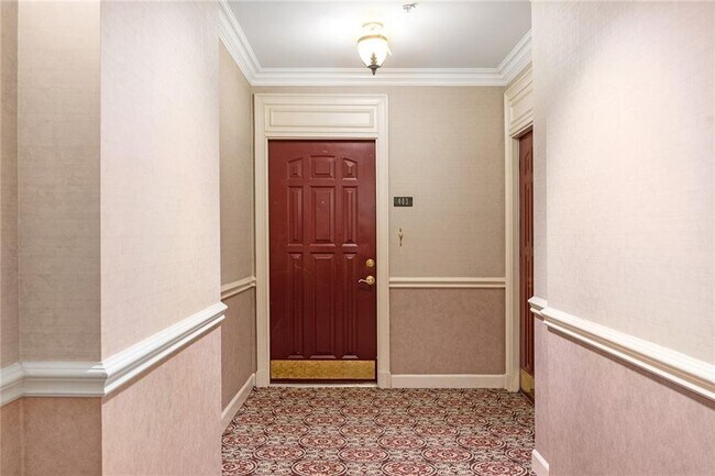 Foto del edificio - 3334 Peachtree St NE