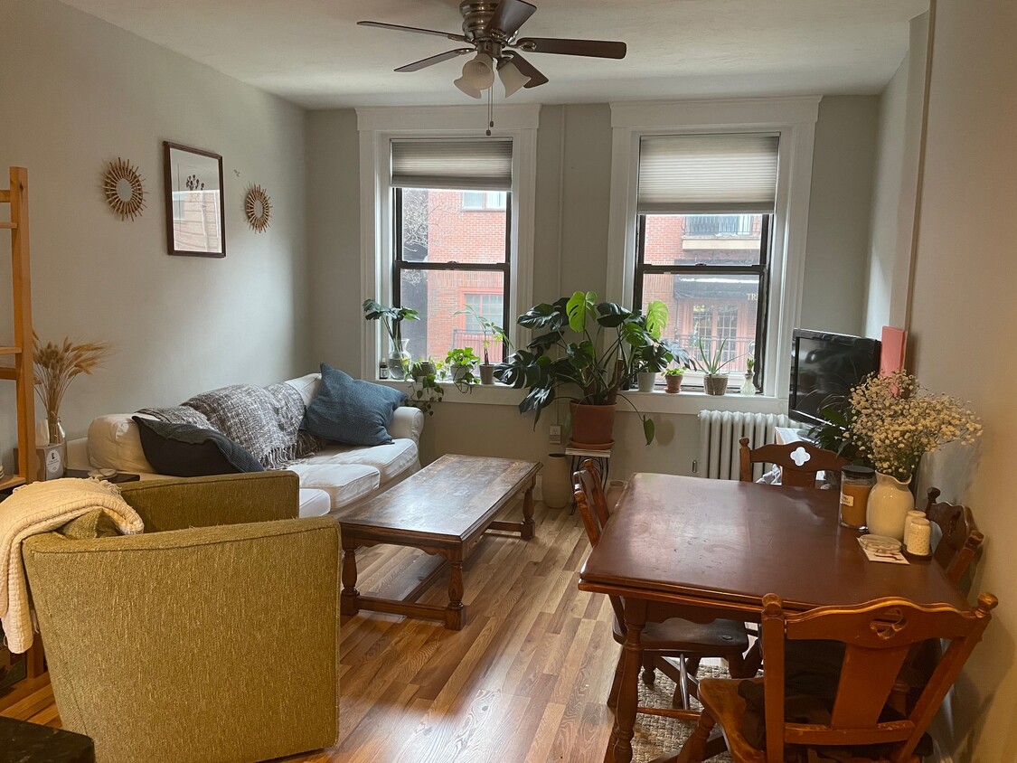 Foto principal - 214 Hanover St