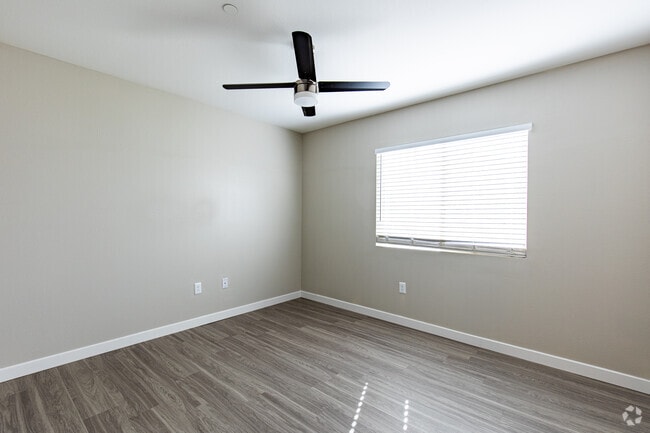 1 habitación, 1 baño - Dormitorio - Chapter 3240