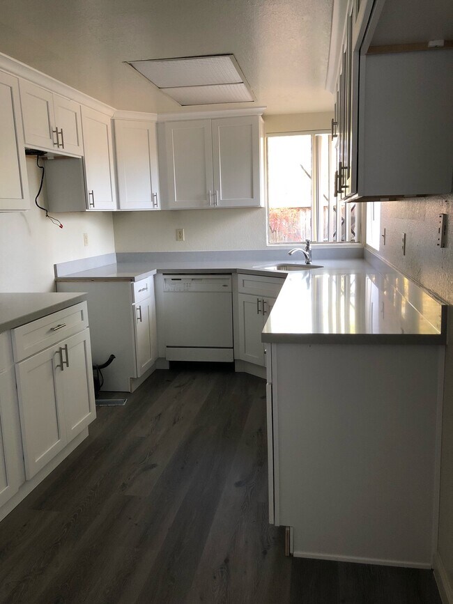 Foto del edificio - 134 Brenton Ct