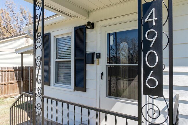 Building Photo - 4906 N Beaver Ave