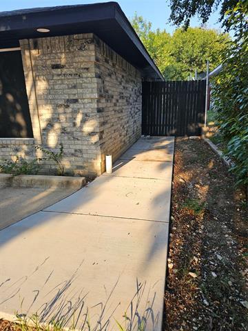 Building Photo - 1524 Marion Dr