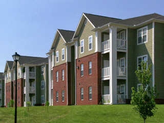 Building Photo - Mountainside Manor