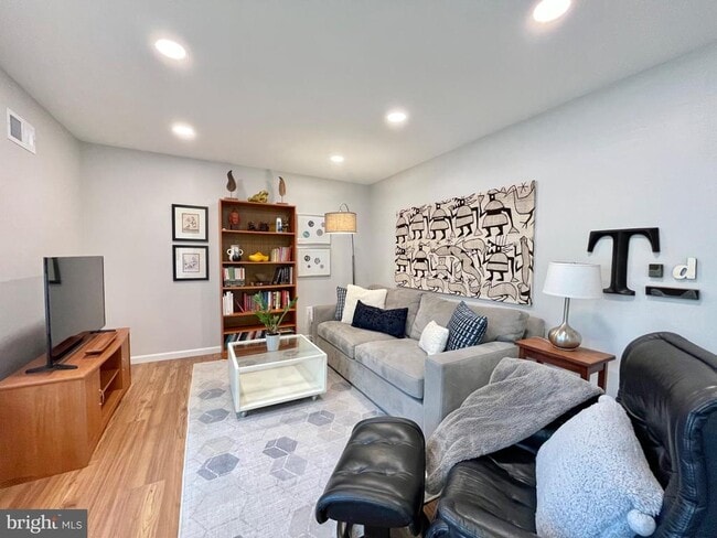 Building Photo - 3138 Babashaw Ct
