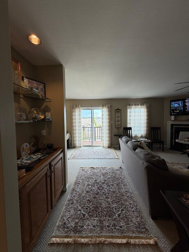 Foto del edificio - 217 Newberry Ln