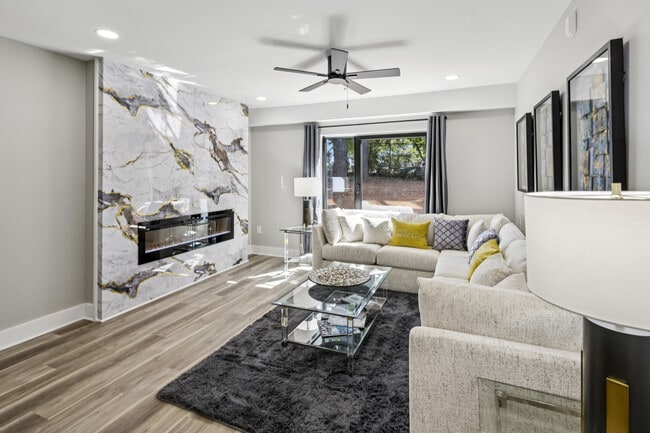3 - 4419 Cowan Rd