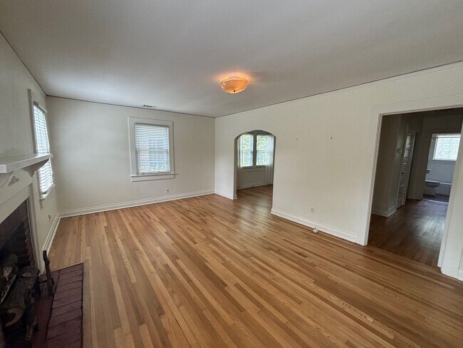 Foto del edificio - Charming 2 Bedroom 1 Bath House
