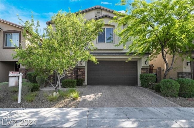 Building Photo - Spacious Black Mountain Home