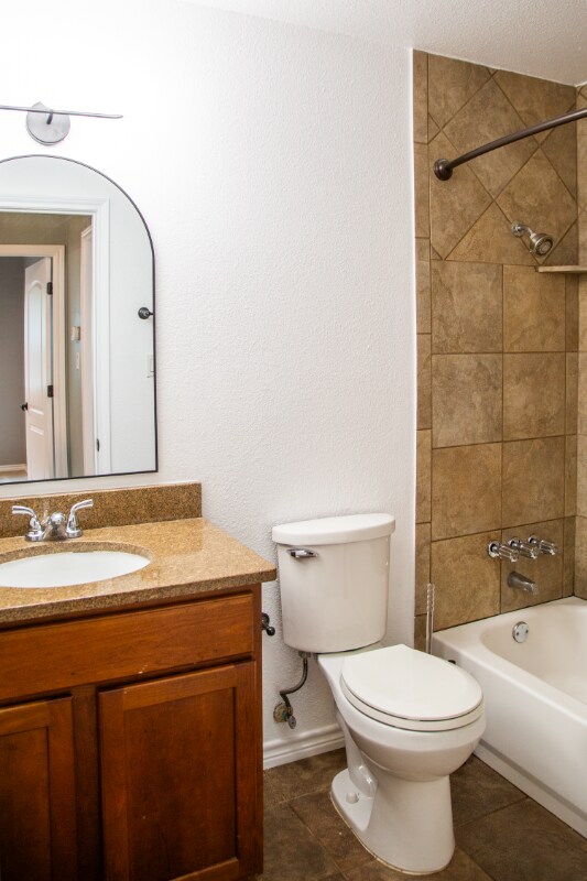 Foto del edificio - 6700 Cooper Ln