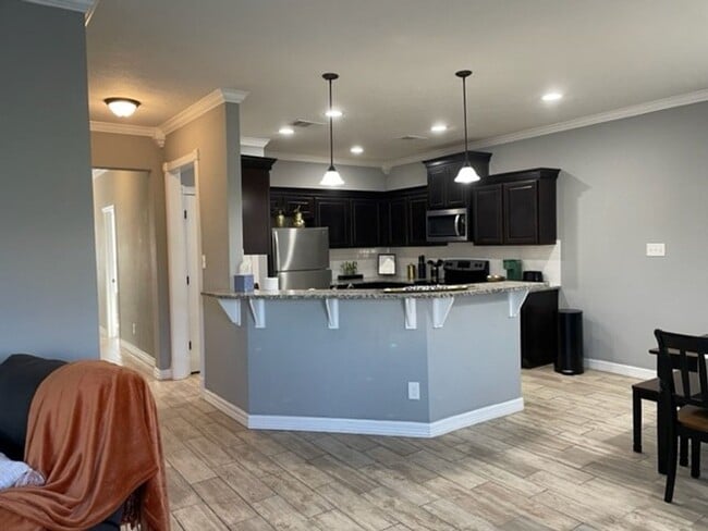 Photo - 6939 Halter Loop Apartment