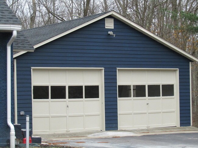 Building Photo - 371 Lehman Outlet Rd