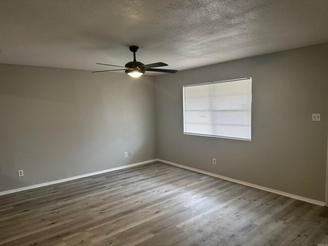 Building Photo - 7206 Stevenson Dr
