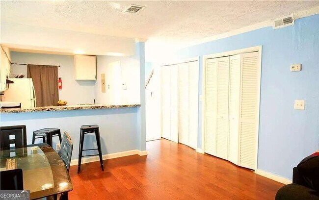 Foto del edificio - 852 Glynn Oaks Dr