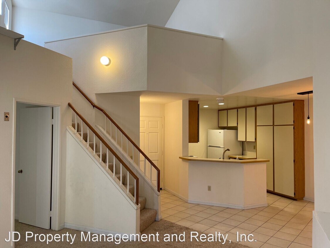 Primary Photo - 2 br, 2 bath House - 7023 Camino Degrazia ...